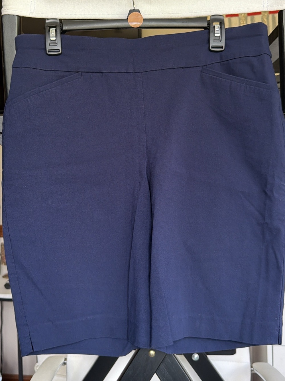Chicos navy stretch shorts